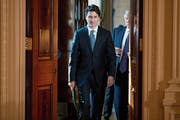 Justin Trudeau und Donald Trump: Das Verhältnis zwischen den USA und Kanada ist angespannt. (Bild: AP (Washington, 13. Februar 2017))