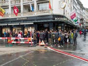 See, Berge und Shopping: Das bietet Luzern den Touristen und ist damit besonders bei Gruppenreisenden beliebt, die in den letzten Jahren immer zahlreicher wurden. (Bild: KEYSTONE/SIGI TISCHLER)