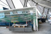 Die Tore und anderes Fussballmaterial müssen draussen bleiben. (Bild: Ralph Ribi)