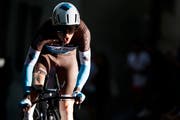 Zum Auftakt der Tour de Suisse muss Mathias Frank auf das Zeitfahrvelo - nicht sein bevorzugtes Arbeitsgerät. Bild: (Valentin Flauraud/Keystone (Freiburg, 24. April 2018))