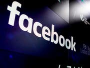 Neue Panne bei Facebook: Im Mai wurden private Nachrichten von Millionen Nutzern vorübergehend öffentlich angezeigt. (Bild: KEYSTONE/AP/RICHARD DREW)