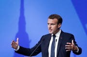 Präsident Emmanuel Macron hat eine Debatte über ein französisches Fake-News-Gesetz lanciert. (Dmitri Lovetsky/AP (St. Petersburg, 25. Mai 2018))