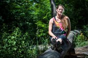 Im Frauenfelder Murg-Auen-Park: Gabriela Aebli aus Tägerwilen präsidiert den WWF Thurgau. (Bild: Reto Martin)