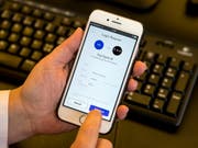Finden Sie das Feuerwerk am Seefest gut? Die erste Abstimmung per digitaler ID zählt noch nicht, soll der Stadt Zug aber wichtige Informationen für künftige Anwendungen liefern. (Bild: KEYSTONE/ALEXANDRA WEY)