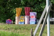 Die Requisiten für das St.Galler Kinderfest stehen bereit, das einzige, was fehlt, ist ein günstiges Wetterfenster. (Hanspeter Schiess)