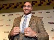 Der englische Box-Gigant und ungeschlagene Ex-Schwergewichts-Weltmeister Tyson Fury wird zu seinem Comeback-Start von Sefer Seferi gefordert (Bild: KEYSTONE/AP/MARTIN MEISSNER)