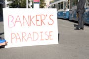 Die über 1700 Pensionskassen in der Schweiz ernähren eine ganze Industrie. Themenbild: Anthony Anex/Keystone (Zürich, 21. August 2015)