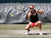 Fühlt sich bereit,um wieder anzugreifen: Belinda Bencic beim Training in Wimbledon (Bild: KEYSTONE/PETER KLAUNZER)