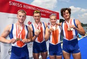 Die Luzerner Reuss-Junioren von links: Felician Bossart, Kai Schätzle, Andrin Bossart und Maurin Lange siegten im Doppelvierer. Bild: Detlev Seyb/Swissrowing (Luzern, 8. Juli 2018)