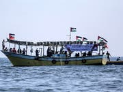 Palästinensische Aktivisten haben versucht, mit einem Fischerboot die israelische Seeblockade des Gazastreifens zu durchbrechen. (Bild: KEYSTONE/EPA/HAITHAM IMAD)