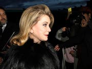 Die französische Schauspielerin Catherine Deneuve wird für ihr Lebenswerk mit dem Praemium Imperiale geehrt. Diesen höchsten japanischen Kunstpreis erhält auch der italienische Dirigent Riccardo Muti. (Bild: KEYSTONE/AP Invision/VIANNEY LE CAER)