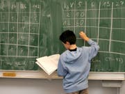 Ein belgisch-niederländischer Schüler schaffte im Alter von acht Jahren die Maturaprüfungen. (Bild: KEYSTONE/AP/JOERG SARBACH)
