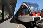 Bald soll neben dem Bahnhof Hergiswil (im Bild) auch die Haltestelle Matt wieder angefahren werden. (Bild: Matthias Piazza, 21.8.2015)