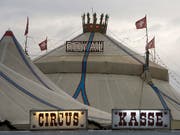 Das Hauptzelt des Zirkus Royal (Bild: KEYSTONE/SIGI TISCHLER)