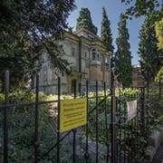 Aussenansicht der Villa an der Obergrundstrasse 99 in Luzern. Bild: (Pius Amrein, 4. Juli 2017)