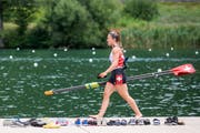   Almost like home: Jeannine Gmelin of Zurich feels at home she on the Rotsee. (Photo: Alexandra Wey / Keystone (Lucerne, July 11, 2018)) 
