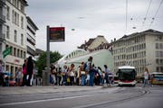 Für viele gehört der Calatrava inzwischen fix zum Marktplatz und ist ein Wahrzeichen der Stadt St.Gallen. (Bild: Urs Jaudas - 24. August 2012)