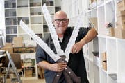 Ganz so gross ist Andy Hostettlers Panorama Knife in echt nicht. (Bild: Donato Caspari)