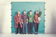 Die vier Hamburger der Band Revolverheld mit Sänger und Frontmann Johannes Strate (Zweiter von links). (Bild: Benedikt Schnermann)