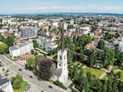 Nicht alle Nachbarn haben Freude, wenn die Glocken der Stadtkirche schlagen. (Bild: Reto Martin)