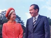 Die Queen hat schon viele Präsidenten der USA - wie etwa Richard Nixon 1970 - getroffen. (Bild: KEYSTONE/AP/AN)
