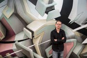 Grafitti-Künstler Mirko Reisser alias Daim hat in der Kunsthalle Luzern in sechs Tagen ein grosses Wandbild gesprayt. (Bild: Manuela Jans-Koch (Luzern, 12. Juli 2018)