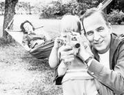 Der Künstler und der Vater: Ingmar Bergman mit seiner vierten Frau, der Konzertpianistin Käbi Laretei, und seinem Sohn Daniel. (Bild: Praesens Film)