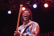 Das allererste Blue-Balls-Konzert, das im KKL stattfand: US-Blues-Legende Buddy Guy am 28. Juli 1999. (Bild: Peter Appius)