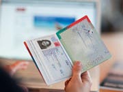 Bis Ende Juni haben sich laut Staatssekretariat für Migration (SEM) 482 Ausländerinnen und Ausländer der dritten Generation für eine erleichterte Einbürgerung entschieden. (Bild: KEYSTONE/MARTIN RUETSCHI)
