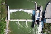 1000 Wasserkraftwerke in der Schweiz müssen saniert werden. (Bild: Benjamin Manser/Urs Bucher)