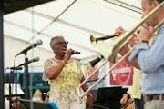 Herb Miller & Friends feat. Bernita Bush: Die amerikanische Sängerin zeigt ihr Können. (Bild: Roger Zbinden (Baar, 15. Juli 2018))