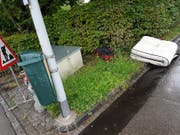 Das Corpus Delicti: Eine Matratze an der Bruggwaldstrasse 1. (Bild: Stadtmelder/Stadt St.Gallen)