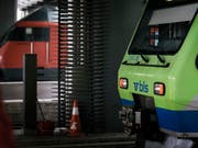 Die SBB lässt den Entscheid des Bundesamtes für Verkehr, der BLS zwei Fernverkehrslinien zuzuteilen, vom Bundesverwaltungsgericht prüfen. (Bild: KEYSTONE/CHRISTIAN BEUTLER)