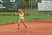 Im Tennisclub Arbon trainiert Daniela Keller nur mit Männern. (Bild: Valentina Thurnherr)
