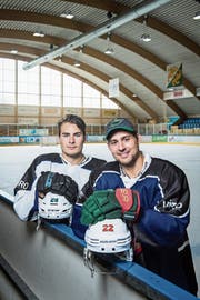 Der Herisauer Timo Meier (links) und der Churer Nino Niederreiter (rechts) in Romanshorn. (Bild: Reto Martin)