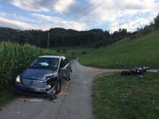 Die Unfallstelle in Neuheim. (Bild: Zuger Strafverfolgungsbehörden)