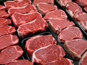 Statt von geschlachteten Tieren könnte Fleisch bald aus Zellzüchtungen stammen. (Bild: KEYSTONE/AP/J. SCOTT APPLEWHITE)