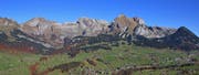 Blick aufs obere Toggenburg und Richtung Säntis. Bild: Ursula Perreten/Alamy (Wildhaus, 17. Oktober 2017)