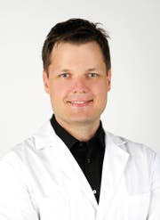 Sebastian Koch, Radiologe.