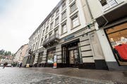 An der Marktgasse 11 befand sich bis vergangenen September noch die Hecht-Apotheke der Hausmann Holding. (Bild: Hanspeter Schiess)