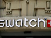 Erwartungen übertroffen: Der Uhrenkonzern Swatch hat im ersten Halbjahr den Gewinn deutlich gesteigert. (Bild: KEYSTONE/AP/FRANCOIS MORI)