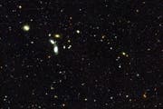 Blick mit dem Hubble-Weltraumteleskop in ein Weltall, das sich immer schneller ausdehnt. Wird mit dem neuen Raum auch neue Zeit geschaffen? (Bild: Nasa/EPA)