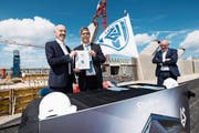 Lausanne-Präsident David Thompson (links): «Wir wollen unser Stadion in der Super League einweihen.» (Bild: Jean-Christophe Bott/Key (18. 6. 2018))