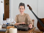 Die Künstlerin Anna Trauffer arbeitet in den Bereichen Musiktheater, Improvisation und Performance. Sie lebt in Zürich. (Bild: Keystone/GAETAN BALLY)