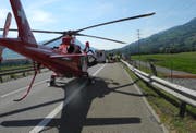 Die Unfallstelle auf der Autobahn A4 bei Steinen. (Bild: Kantonspolizei Schwyz)