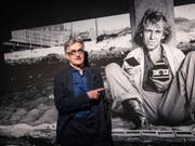 Wim Wenders - hier in seiner Fotoausstellung «Sofort Bilder» in Berlin - erhält am 6. Oktober im Rahmen des Zurich Film Festivals den A Tribute to... Award. (Bild: Keystone/EPA/OMER MESSINGER)