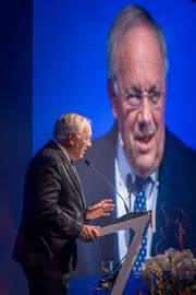 Johann Schneider-Ammann ist gefordert: Die Gewerkschaften sind bislang nicht bereit, über den Lohnschutz zu verhandeln. Bild: Michel Canonica (St. Gallen, 4. Mai 2018)