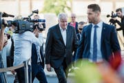 Innenminister und CSU-Chef Horst Seehofer kurz vor seinem Treffen mit Bundeskanzlerin Angela Merkel am Nachmittag. (Bild: Clemens Bilan/EPA (Berlin, 2. Juli 2018))