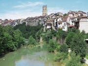 Blick von der Unter- auf die Oberstadt über der Saane. (Bild: Urs Bader)