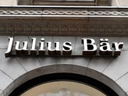 Julius Bär hat im ersten Halbjahr mehr Gewinn erzielt und mehr Nettoneugeld verzeichnet. (Bild: KEYSTONE/WALTER BIERI)